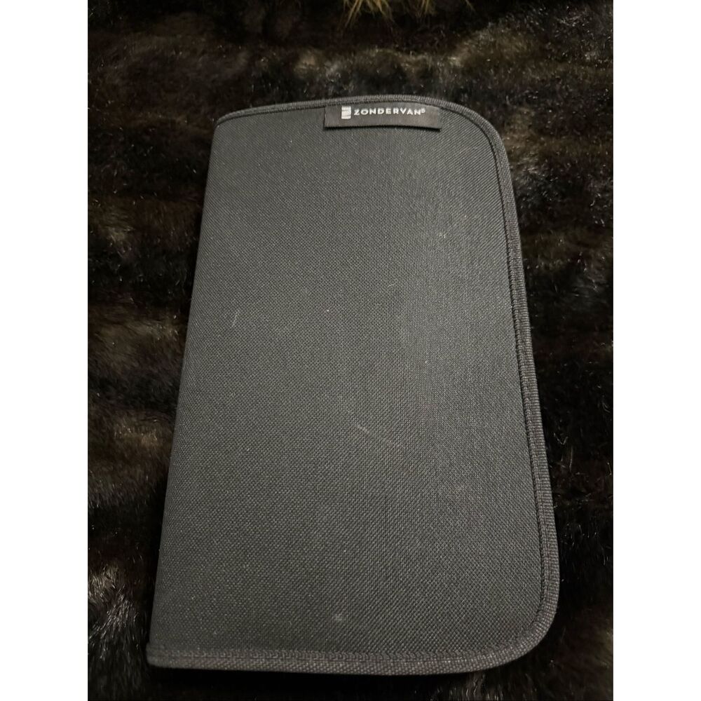 Zondervan NIV Audio Bible Dramatized Complete Bible 64 Audio CD Set Zipper Case